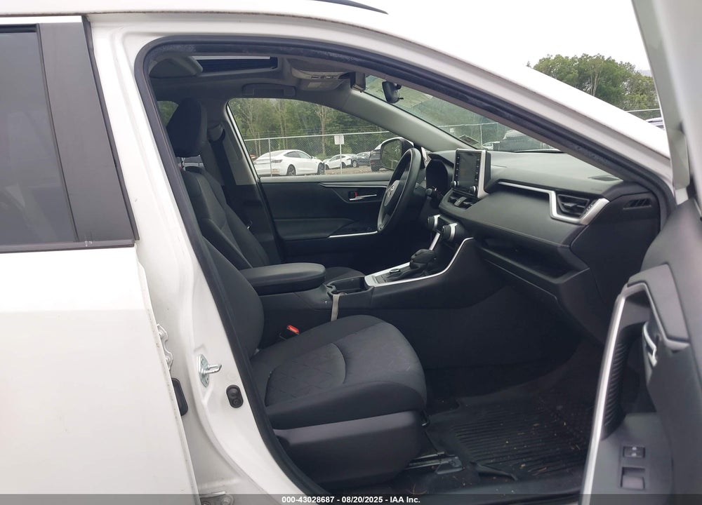2021 TOYOTA RAV4 HYBRID XLE VIN: JTMRWRFV8MD127266