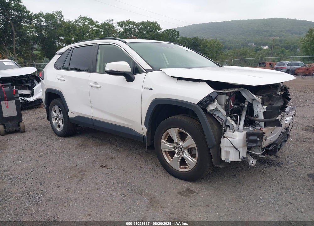 2021 TOYOTA RAV4 HYBRID XLE VIN: JTMRWRFV8MD127266