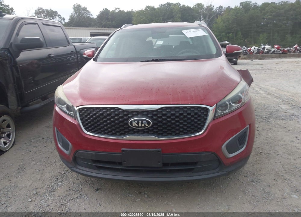 2016 KIA SORENTO VIN: 5XYPGDA58GG174236
