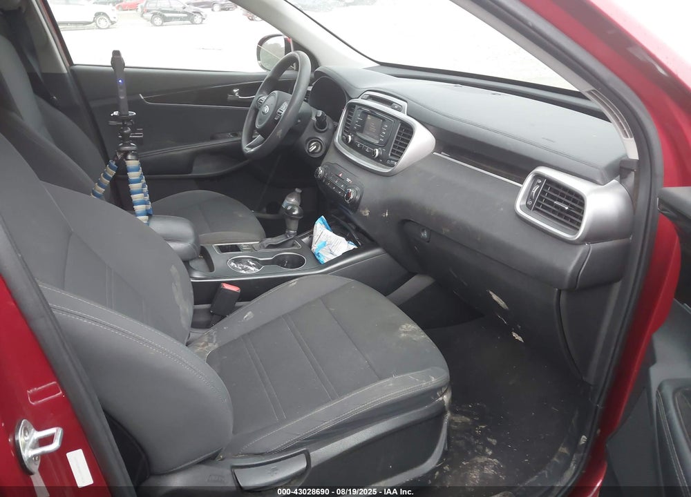2016 KIA SORENTO VIN: 5XYPGDA58GG174236