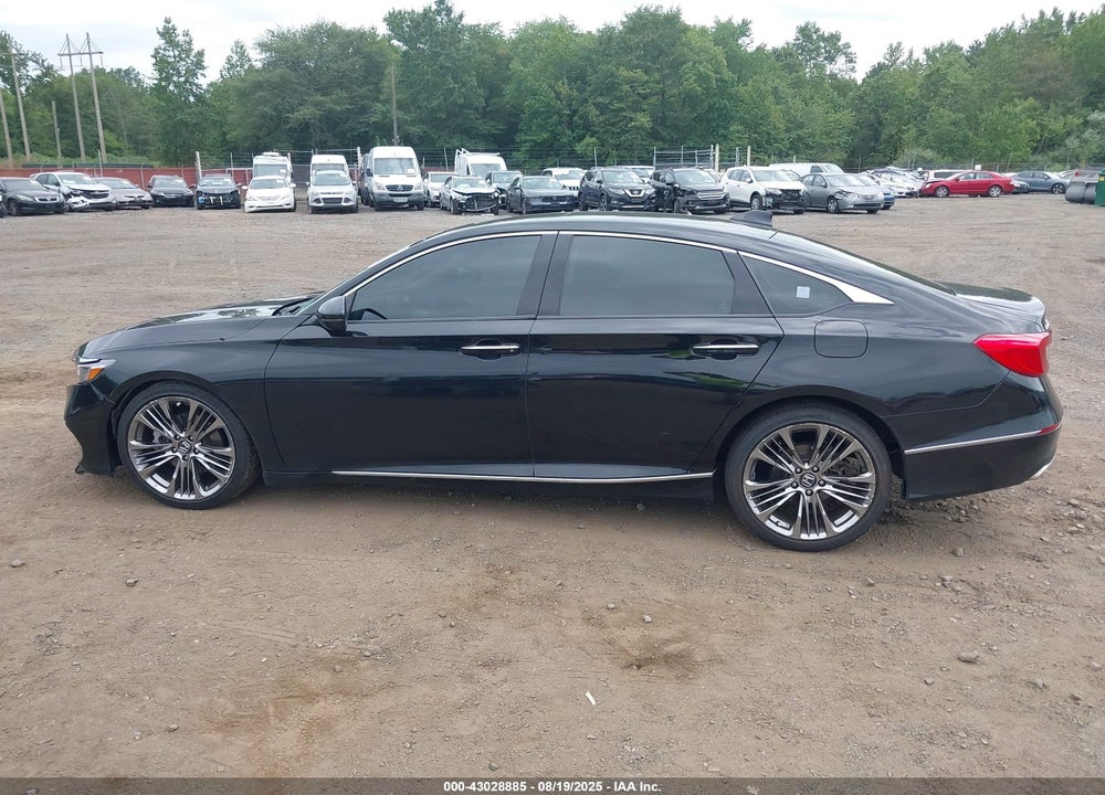 2018 HONDA ACCORD TOURING VIN: 1HGCV1F9XJA002328