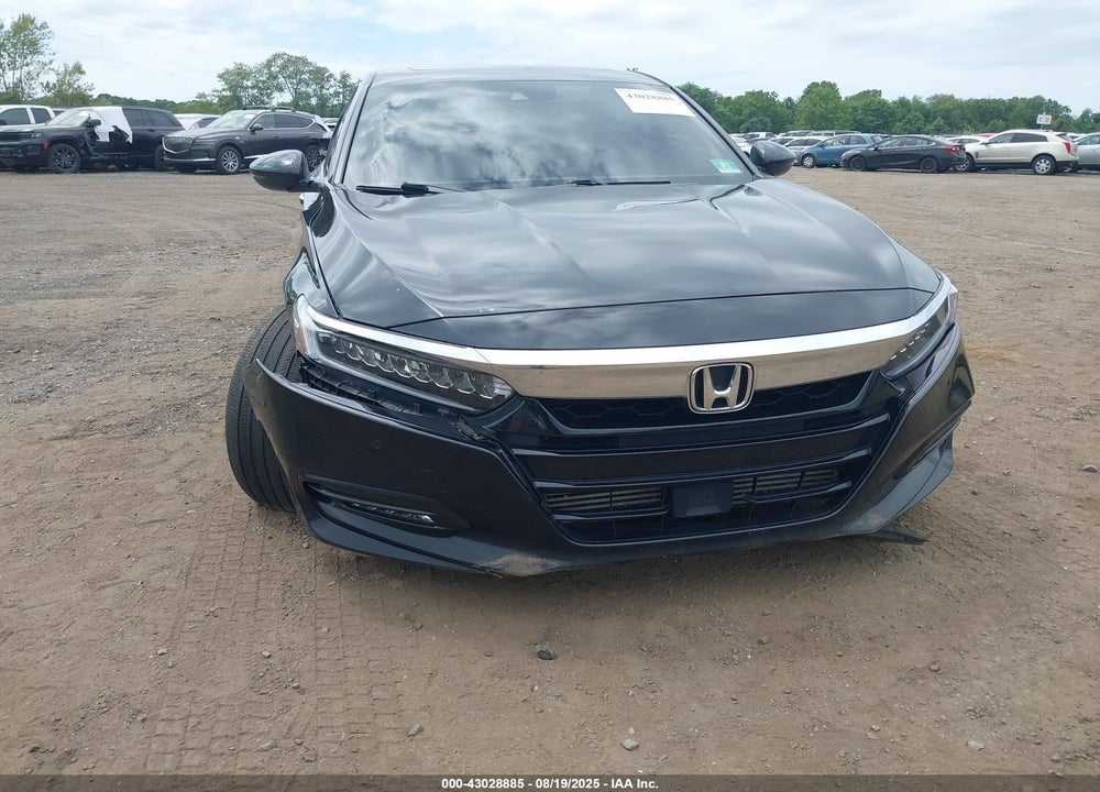 2018 HONDA ACCORD TOURING VIN: 1HGCV1F9XJA002328