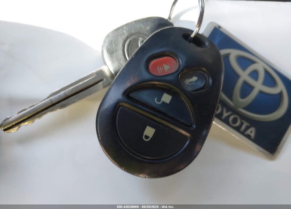 2004 TOYOTA CAMRY SOLARA SE SPORT VIN: 4T1CE38P84U874625