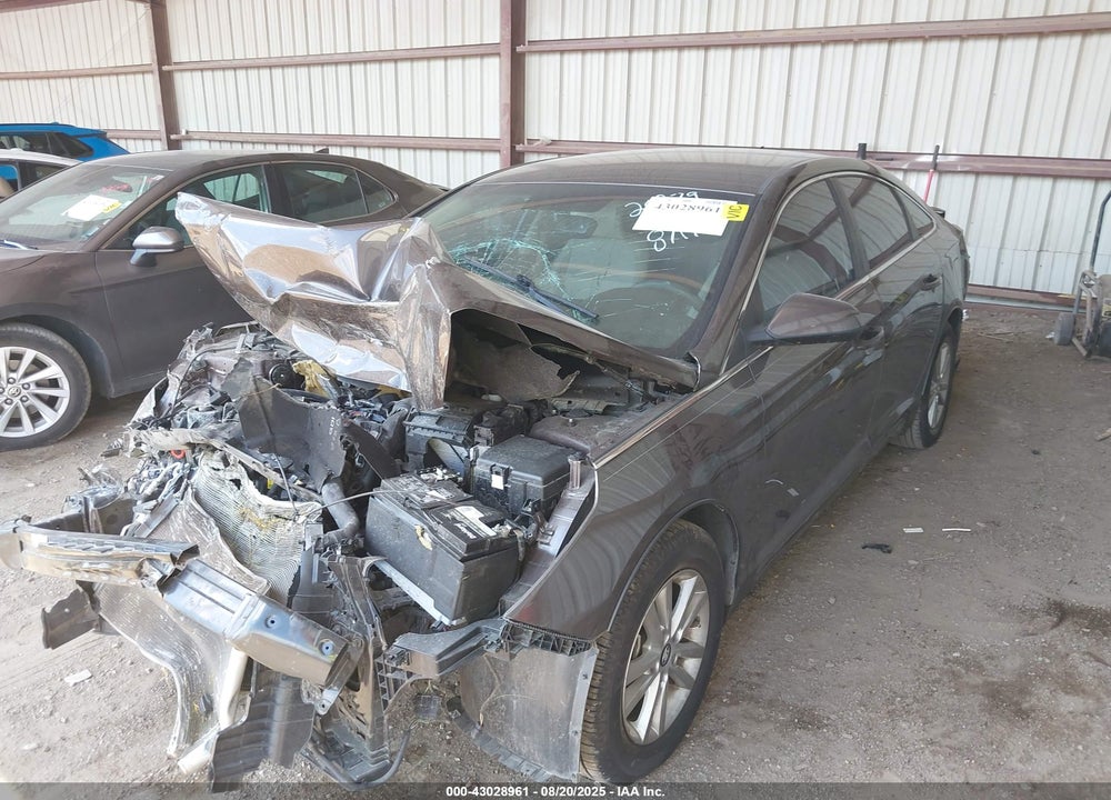 2015 HYUNDAI SONATA SE VIN: 5NPE24AF6FH157053