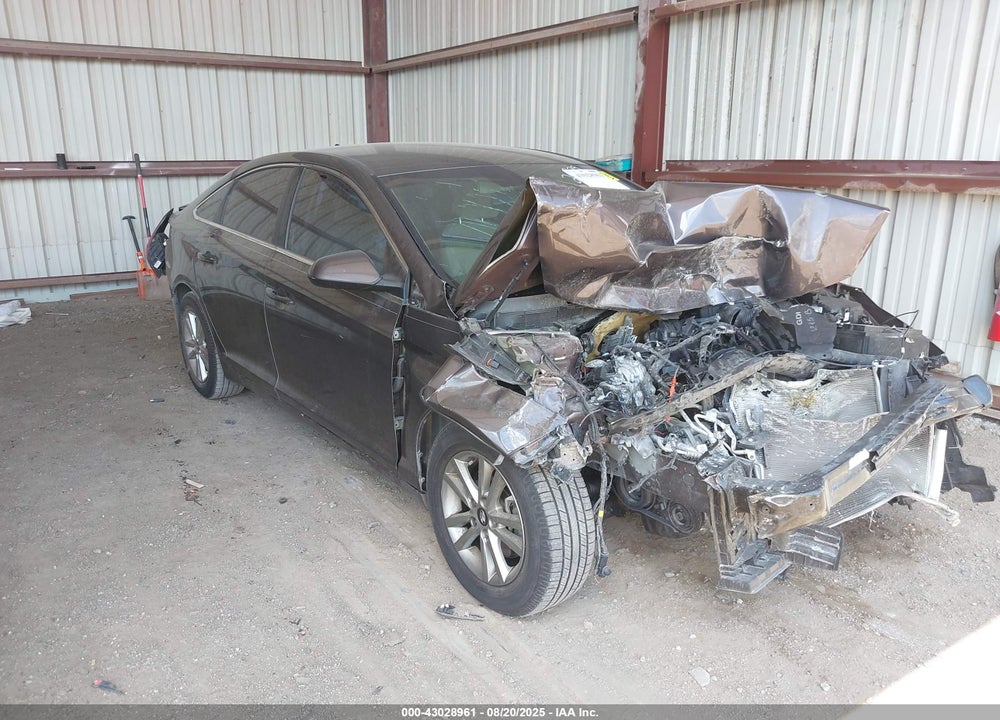 2015 HYUNDAI SONATA SE VIN: 5NPE24AF6FH157053