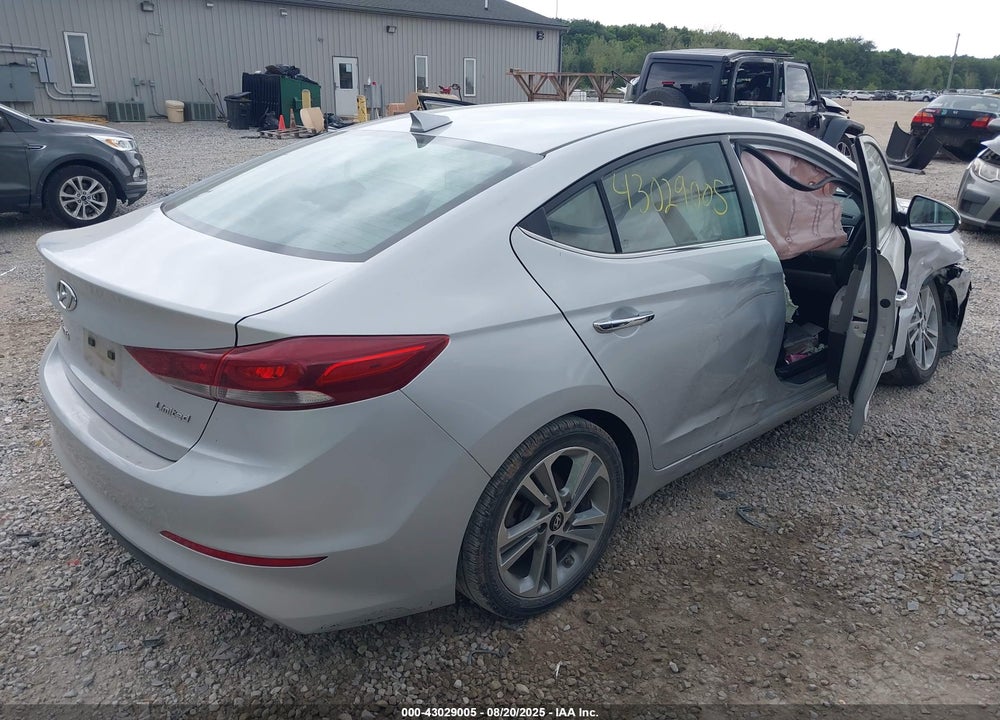 2017 HYUNDAI ELANTRA VIN: KMHD84LF3HU317921