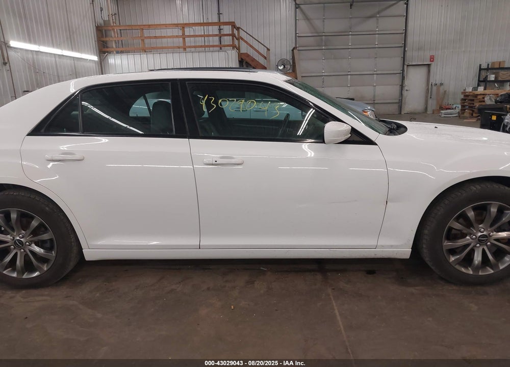 2014 CHRYSLER 300 VIN: 2C3CCAGGXEH331382