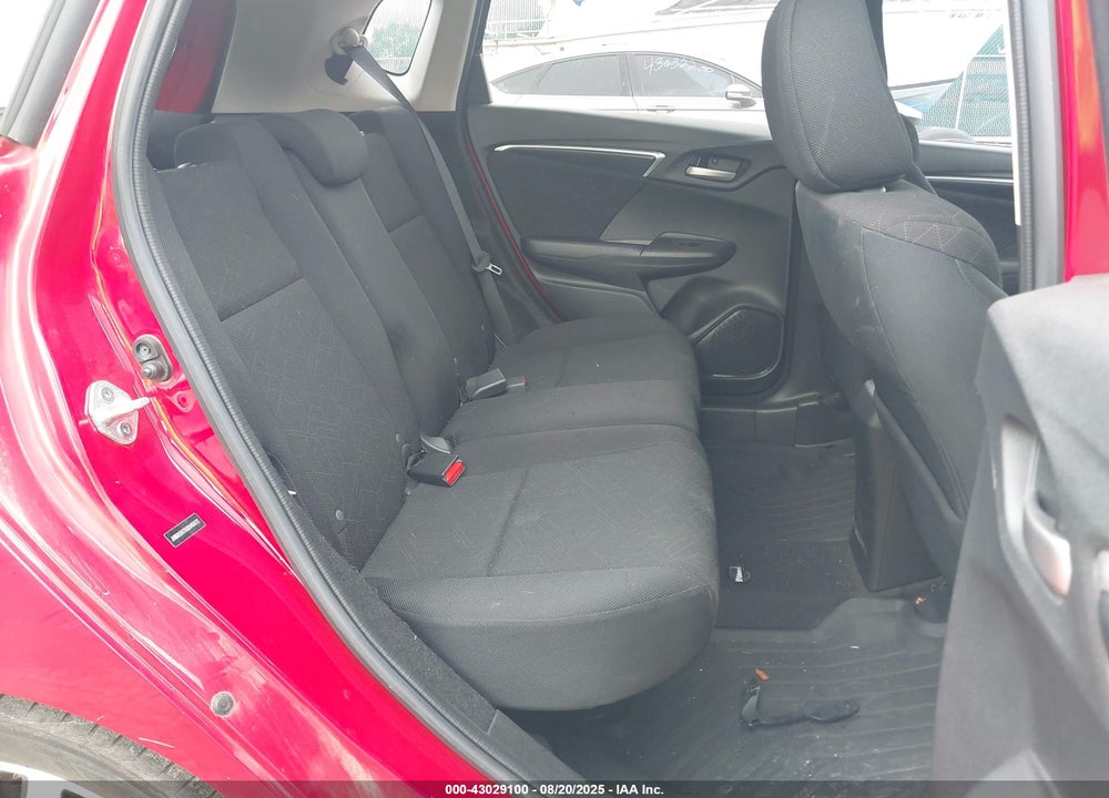 2016 HONDA FIT VIN: JHMGK5H7XGX045972
