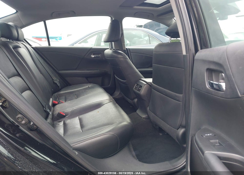 2016 HONDA ACCORD VIN: 1HGCR3F90GA012746