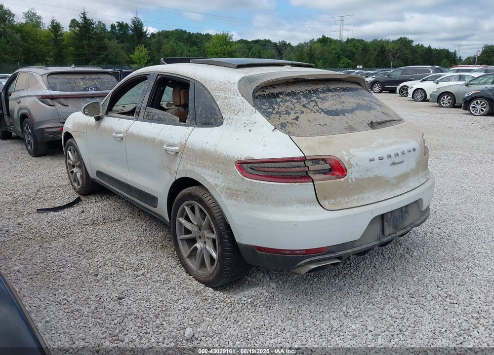 2017 PORSCHE MACAN VIN: WP1AA2A56HLB08333