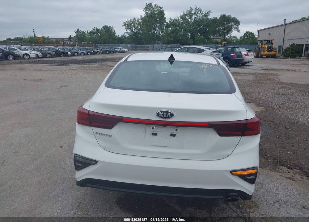 2021 KIA FORTE VIN: 3KPF24AD6ME401336