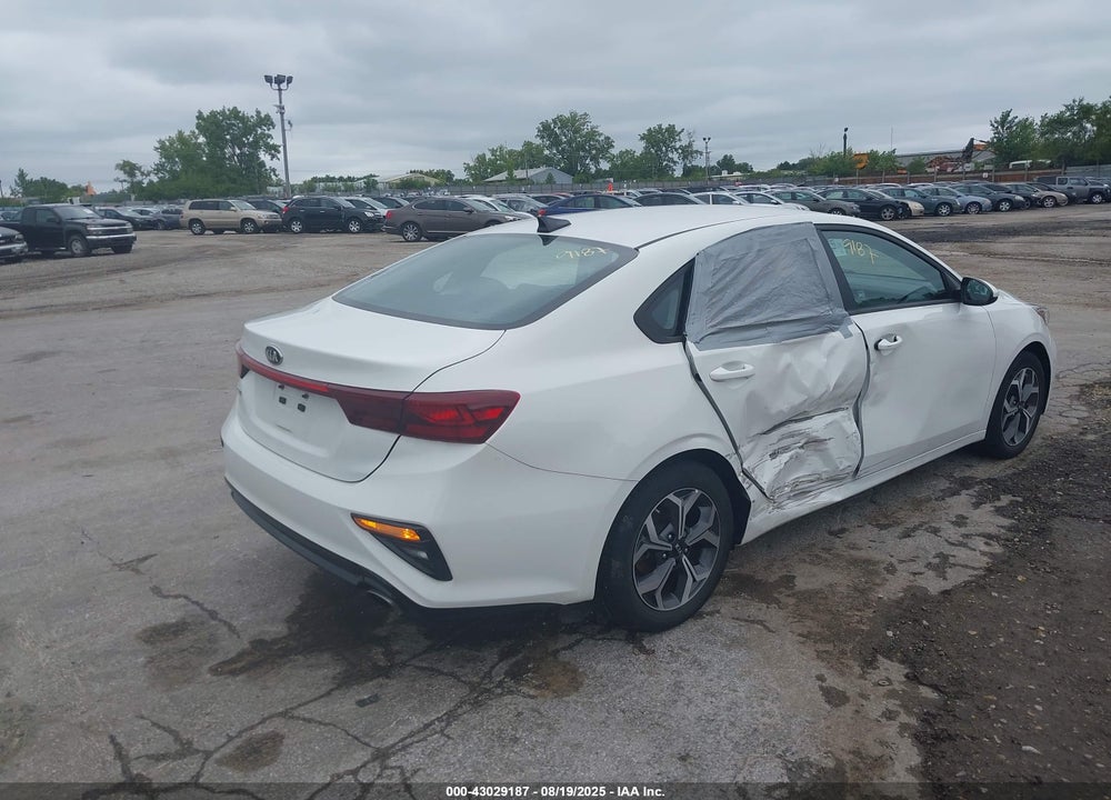 2021 KIA FORTE VIN: 3KPF24AD6ME401336
