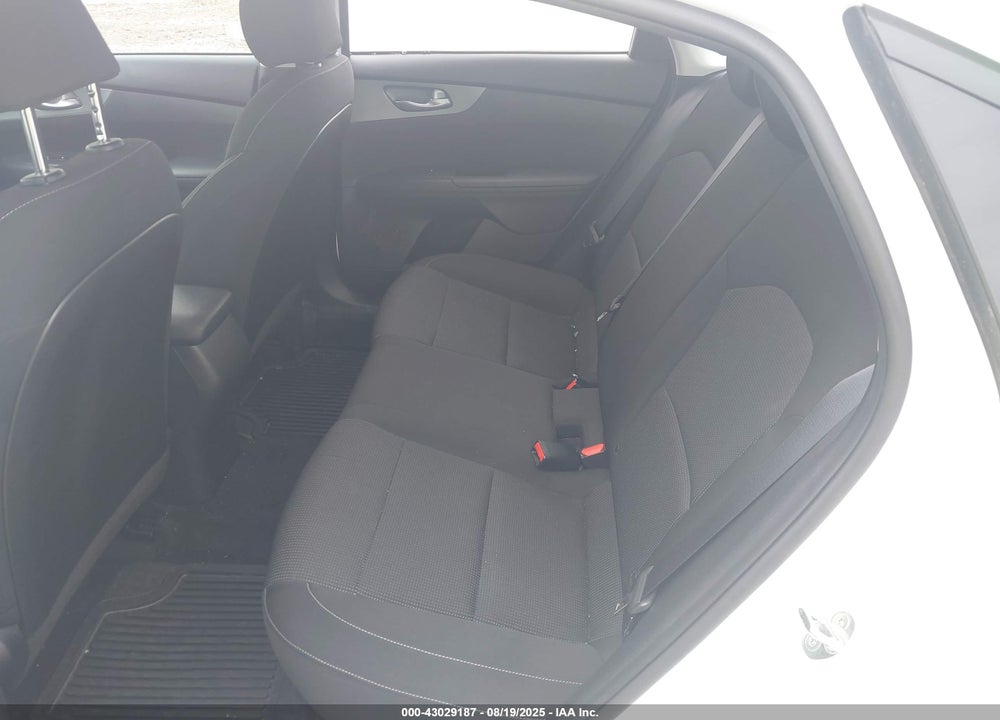 2021 KIA FORTE VIN: 3KPF24AD6ME401336
