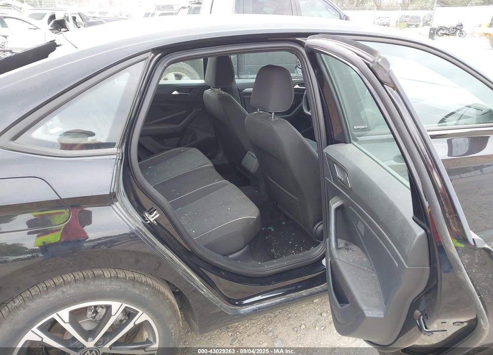 2025 VOLKSWAGEN JETTA 1.5T SPORT VIN: 3VWBX7BU8SM076849