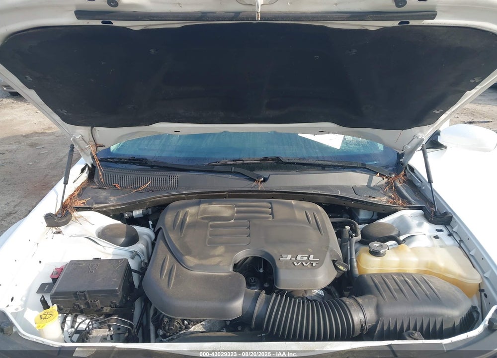 2016 CHRYSLER 300 VIN: 2C3CCAAG3GH268489