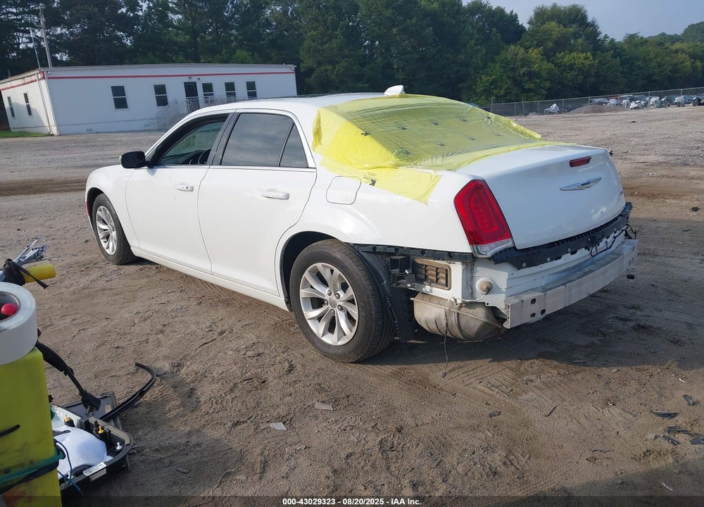 2016 CHRYSLER 300 VIN: 2C3CCAAG3GH268489