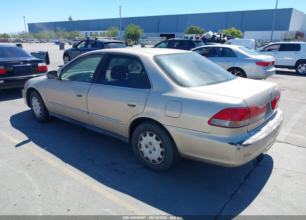 2001 HONDA ACCORD 2.3 LX VIN: 3HGCG66581G701107