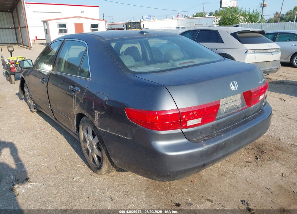 2005 HONDA ACCORD 3.0 EX VIN: 1HGCM66835A018304