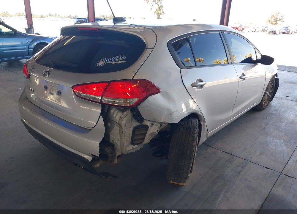 2017 KIA FORTE VIN: KNAFK5A83H5670787
