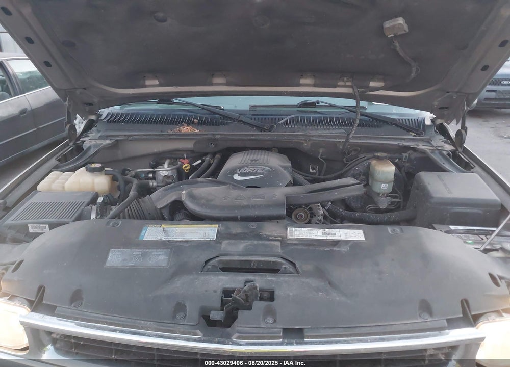 2001 CHEVROLET SUBURBAN 1500 LT VIN: 3GNFK16T01G283239