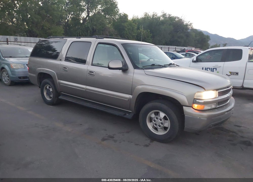 2001 CHEVROLET SUBURBAN 1500 LT VIN: 3GNFK16T01G283239