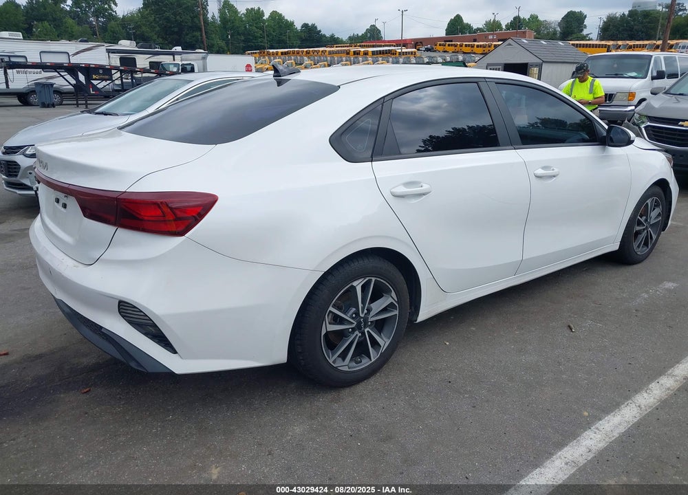 2022 KIA FORTE LXS VIN: 3KPF24AD9NE426152
