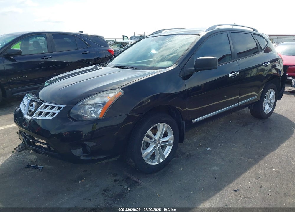 2015 NISSAN ROGUE VIN: JN8AS5MT2FW156888