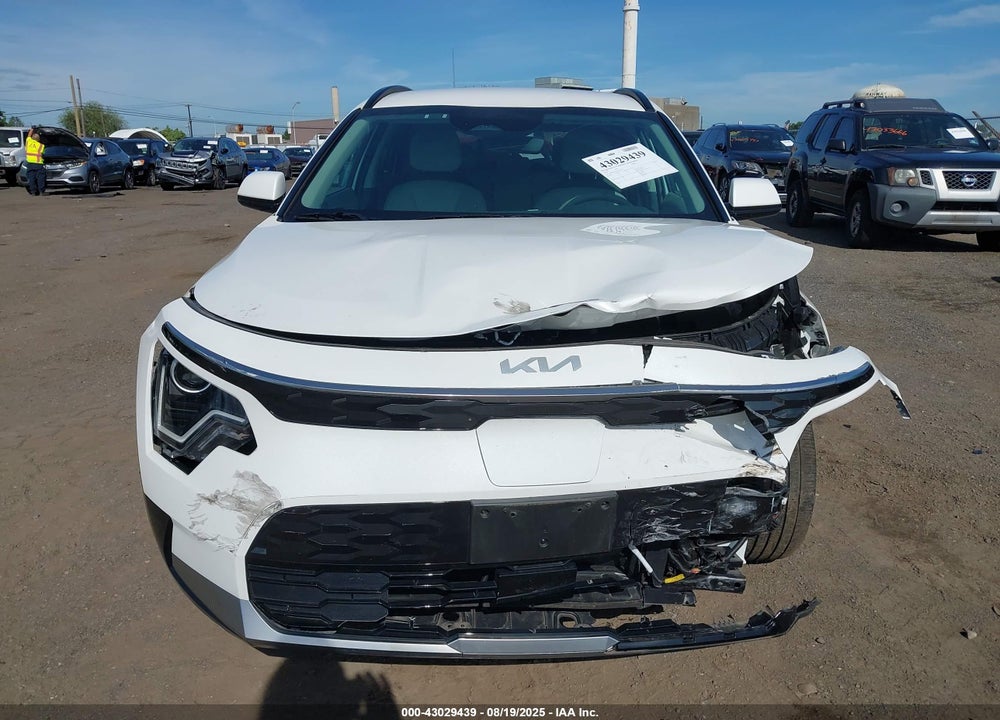 2023 KIA NIRO VIN: KNDCR3L17P5076353