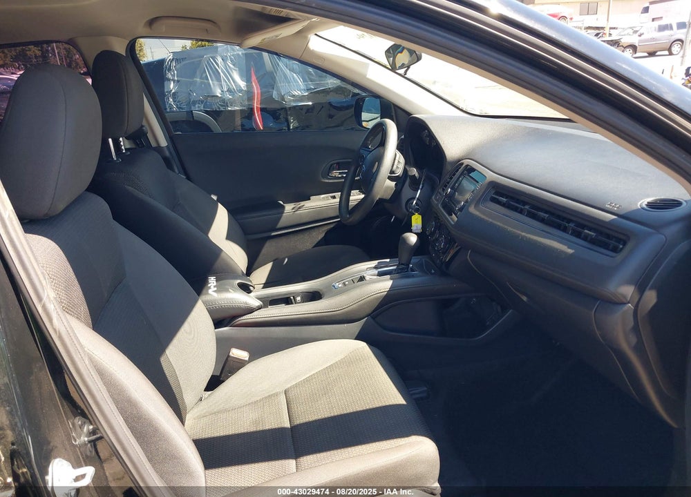 2021 HONDA HR-V VIN: 3CZRU6H30MM739590