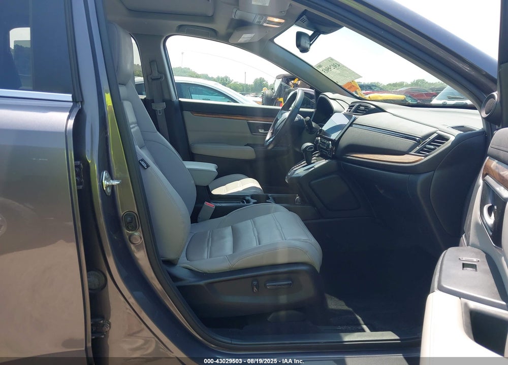 2018 HONDA CR-V VIN: 7FARW2H84JE053304
