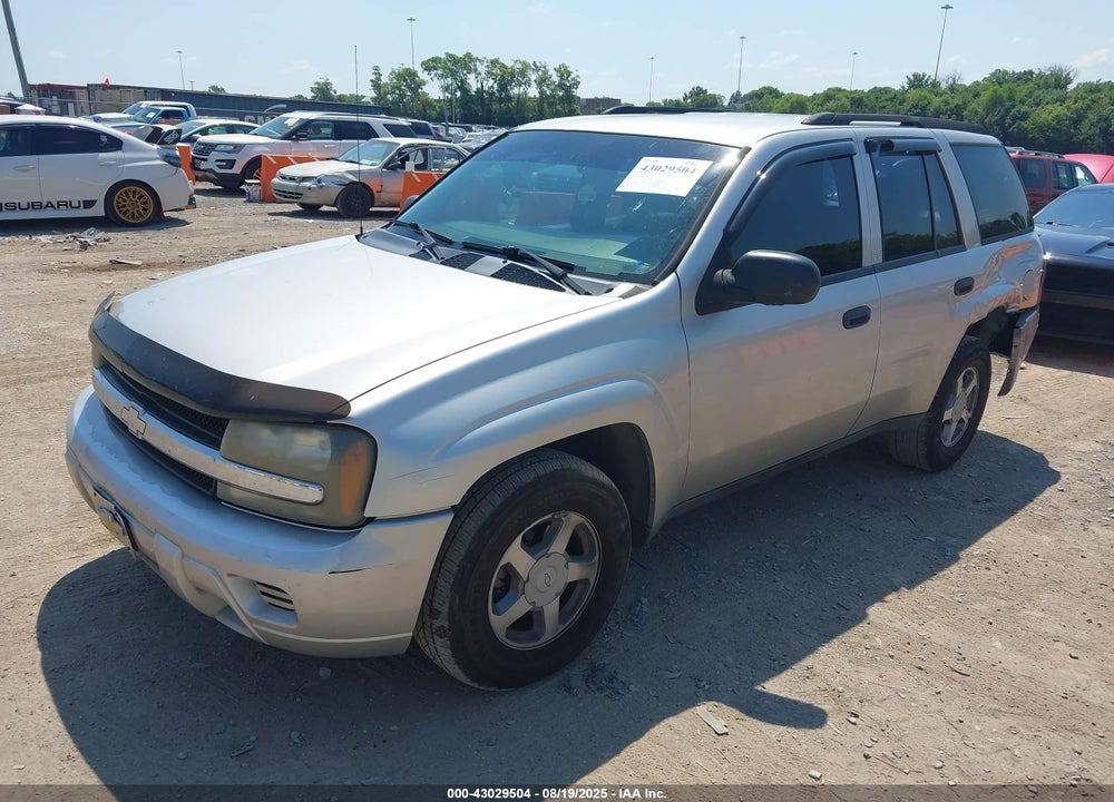 2004 CHEVROLET TRAILBLAZER LS VIN: 1GNDS13S742222809