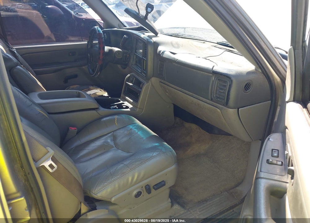 2003 CHEVROLET TAHOE LT VIN: 1GNEC13Z93J231465