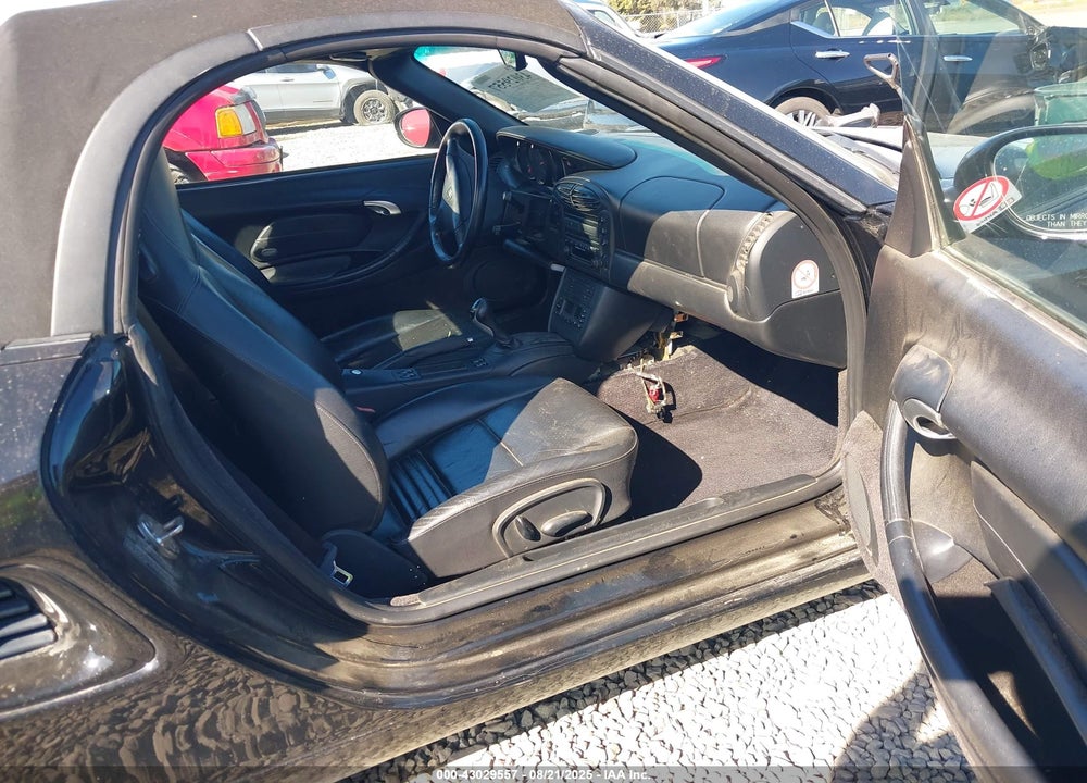 2002 PORSCHE BOXSTER VIN: WP0CA29852U621633