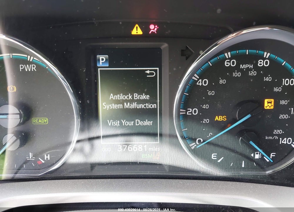 2017 TOYOTA RAV4 HYBRID VIN: JTMDJREV8HD121452