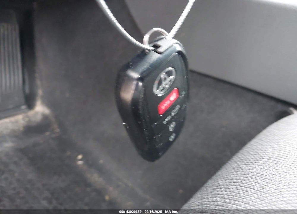 2025 TOYOTA CAMRY VIN: 4T1DAACK9SU082464