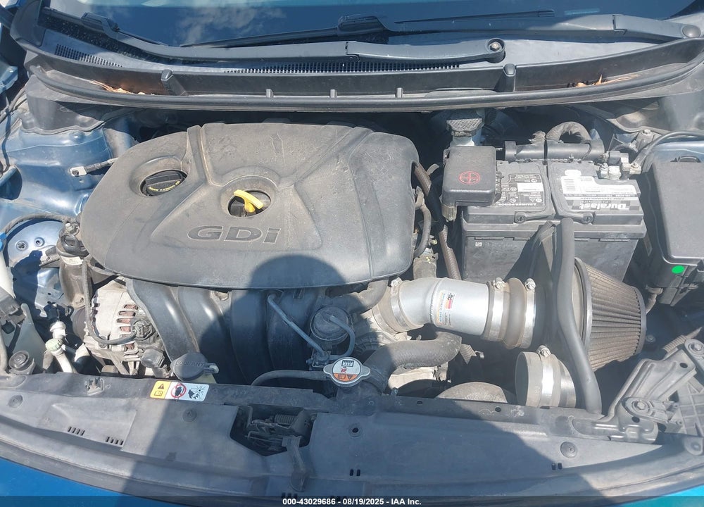 2014 HYUNDAI ELANTRA VIN: KMHD35LH4EU196169