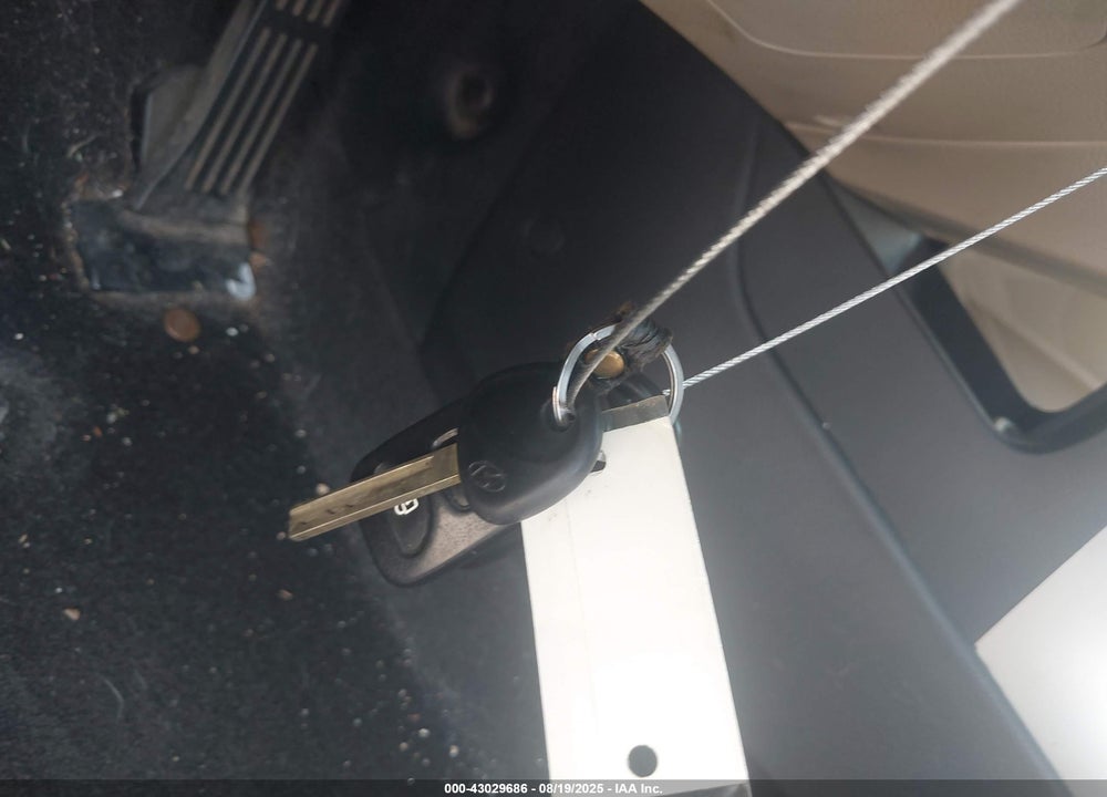 2014 HYUNDAI ELANTRA VIN: KMHD35LH4EU196169