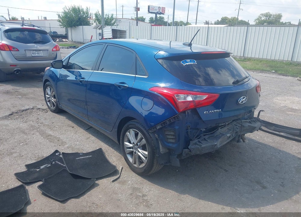 2014 HYUNDAI ELANTRA VIN: KMHD35LH4EU196169