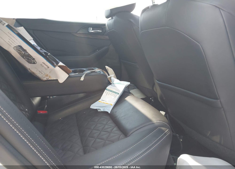 2017 NISSAN MAXIMA VIN: 1N4AA6AP7HC422380