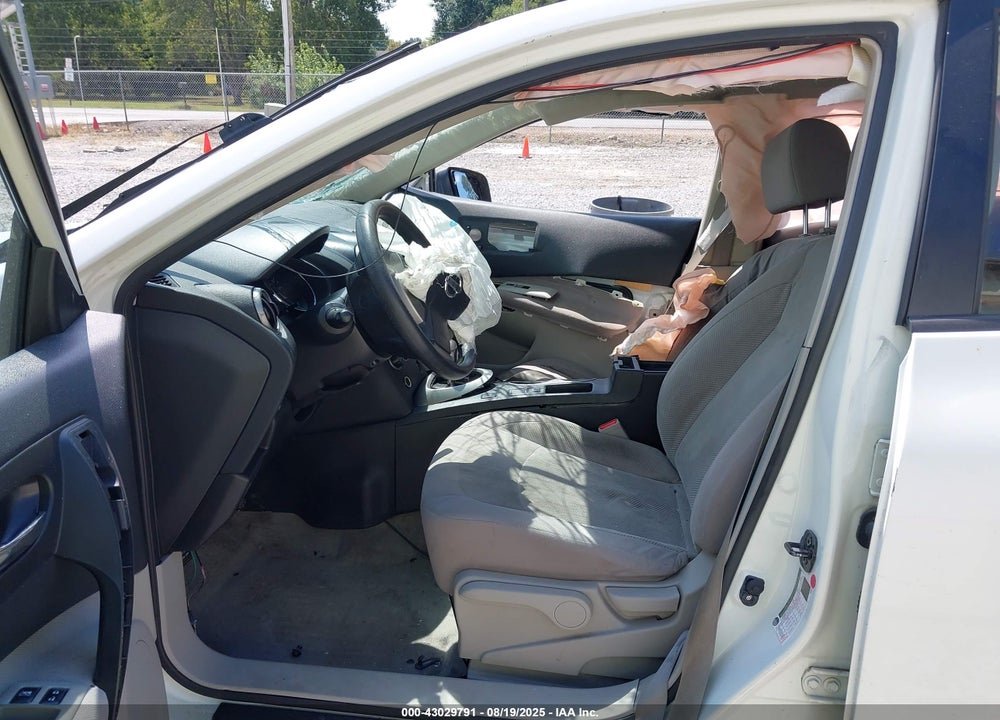 2013 NISSAN ROGUE VIN: JN8AS5MT2DW535550