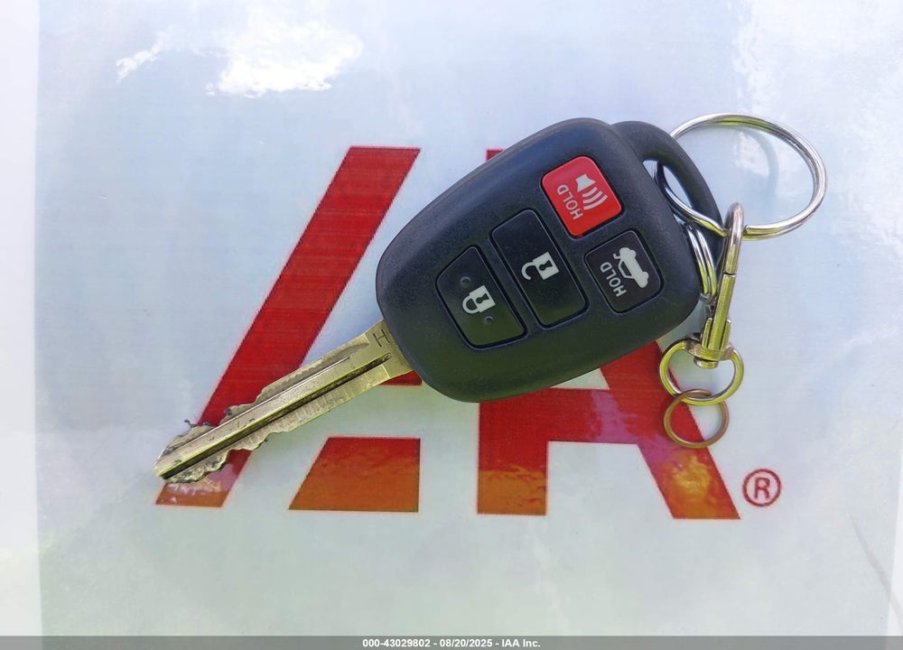 2015 TOYOTA COROLLA VIN: 5YFBURHE7FP277695