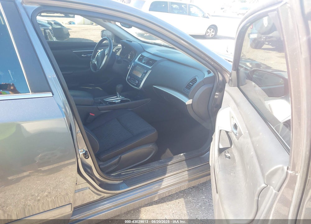 2017 NISSAN ALTIMA VIN: 1N4AL3AP2HC148059