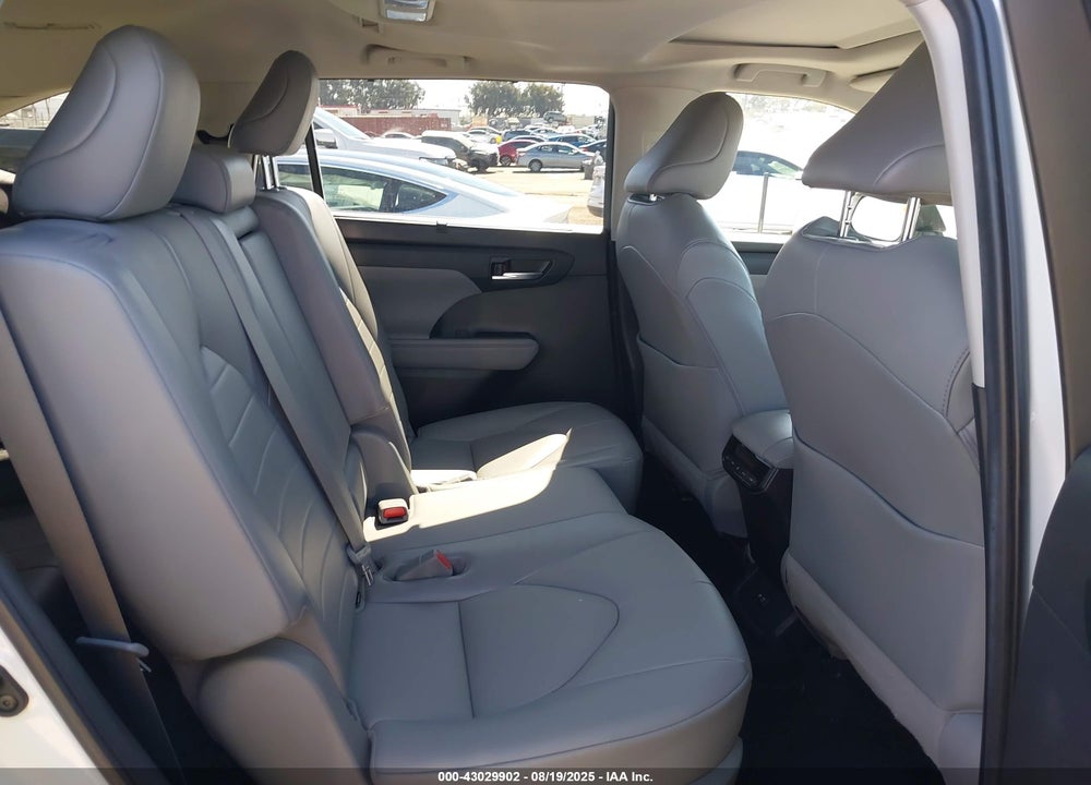 2021 TOYOTA HIGHLANDER VIN: 5TDHARAHXMS506298