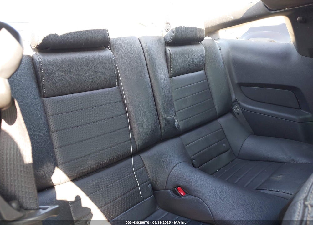 2011 FORD MUSTANG VIN: 1ZVBP8AM9B5136487