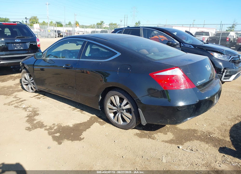 2009 HONDA ACCORD VIN: 1HGCS11709A013901