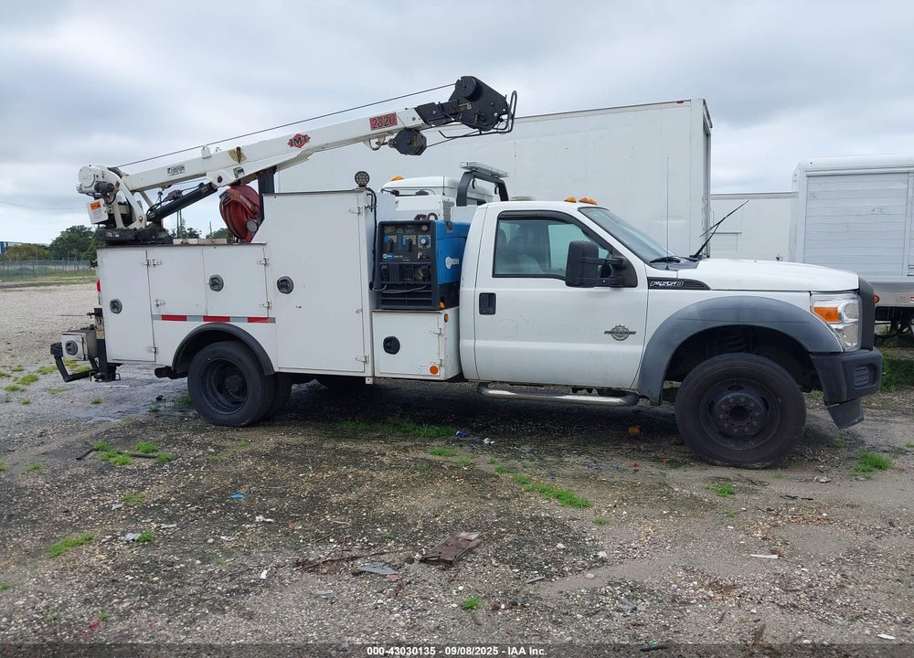 2011 FORD F-550 CHASSIS XL VIN: 1FDUF5GT3BEC03124