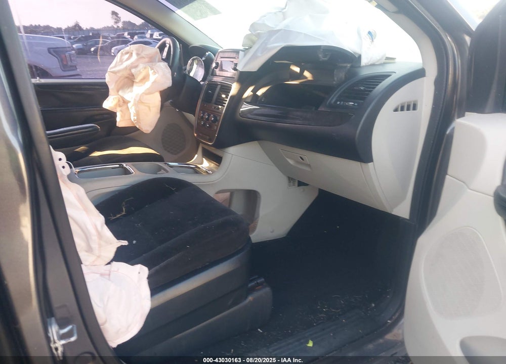 2016 DODGE GRAND CARAVAN SXT VIN: 2C4RDGCG8GR327582