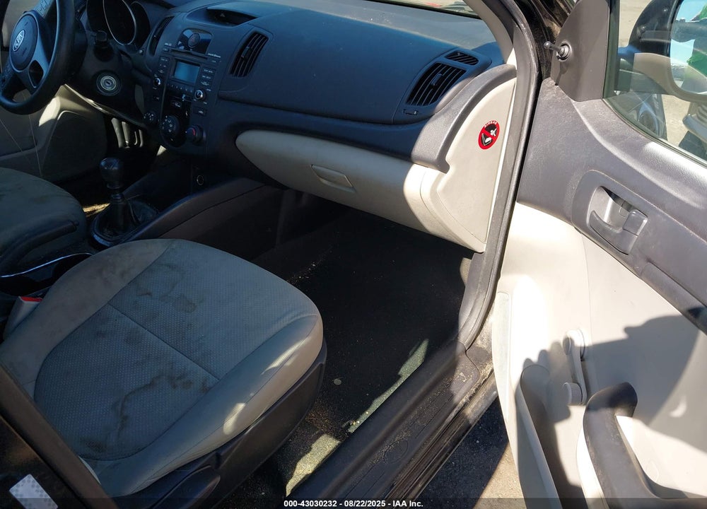 2012 KIA FORTE VIN: KNAFT4A29C5563559