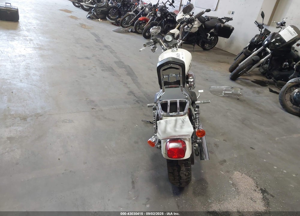2011 HARLEY-DAVIDSON XL883 L VIN: 1HD4CR214BC401277