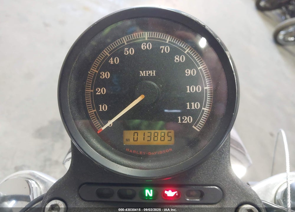 2011 HARLEY-DAVIDSON XL883 L VIN: 1HD4CR214BC401277